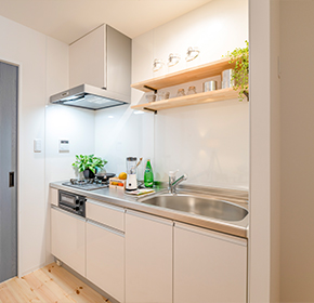 棚付きキッチン