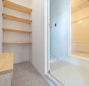 お部屋を汚さずにお風呂場へ