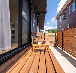ウッドデッキ