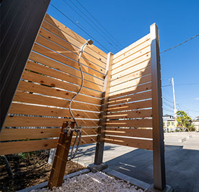 屋外シャワーブース